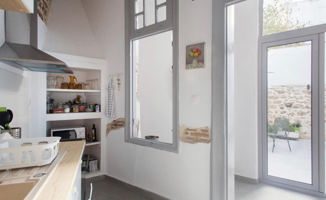 A Litte Taste Of Home Guest House 아테네 외부 사진